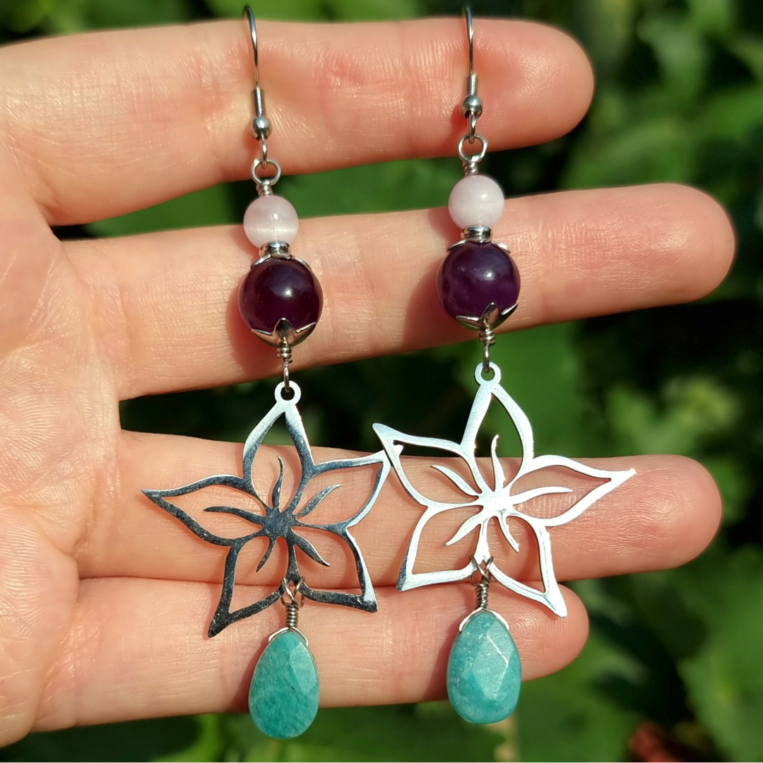 Aros Flor Acero Quirúrgico Piedra Kunzita, Amatista y Amazonita