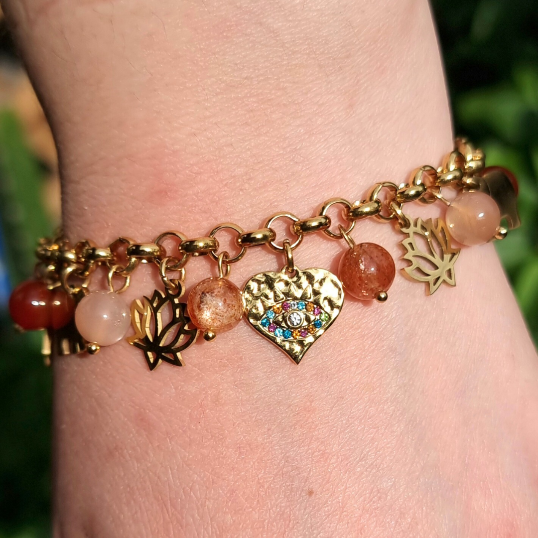 Pulsera Acero Quirúrgico Dorado Piedra Thulita, Cuarzo Rosa, Cornalina, Piedra Luna Durazno y Piedra del Sol