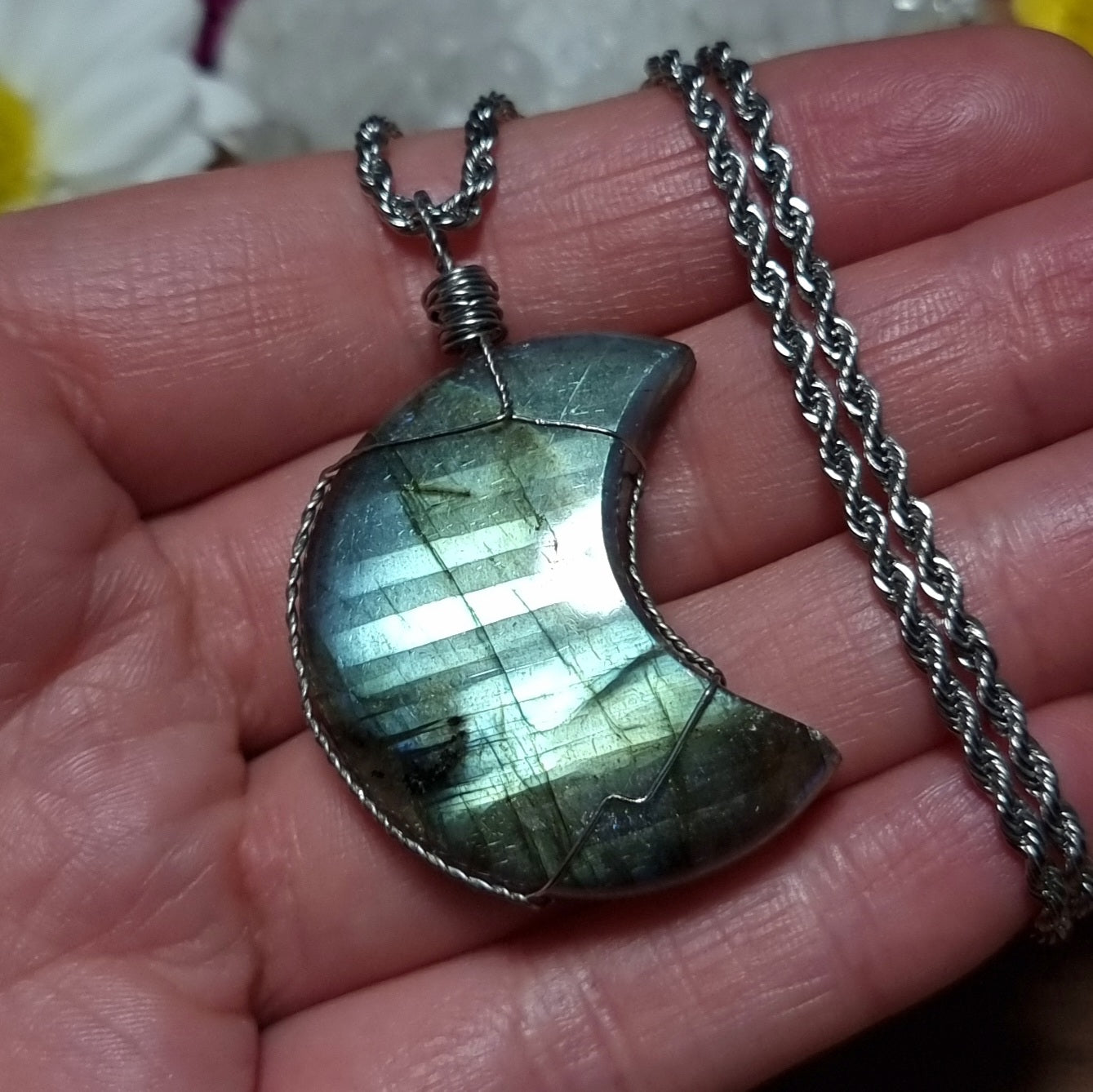 Collar Acero Quirúrgico Media Luna Piedra Labradorita XL Alta Calidad (Full Flash)