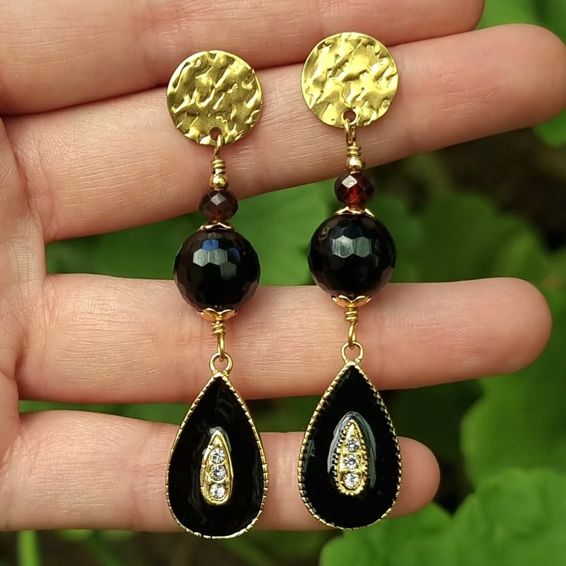 Aros Acero Quirúrgico Piedra Ónix y Granate